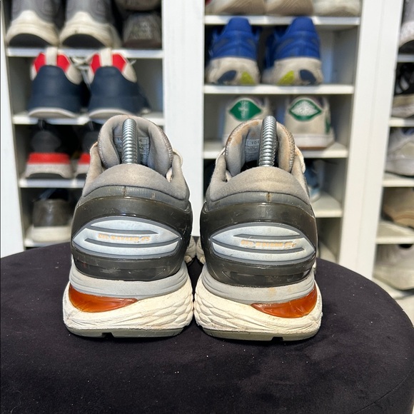 Gray ASICS - Picture 4 of 6